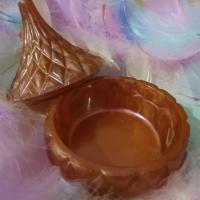 Petit pot oriental ambre ouvert